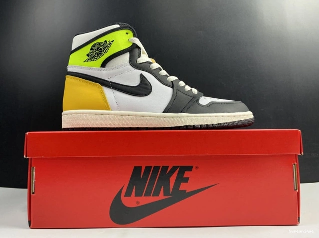 HYPE 555088-118 'VOLT HIGH OG JORDAN GOLD' 1 RETRO AIR 0717